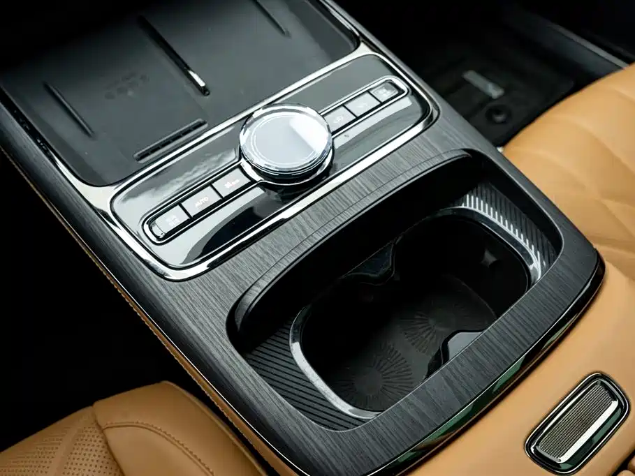 Geely Galaxy Galaxy Xingyao 8 2025 130km EM-P Starship Edition фото 23