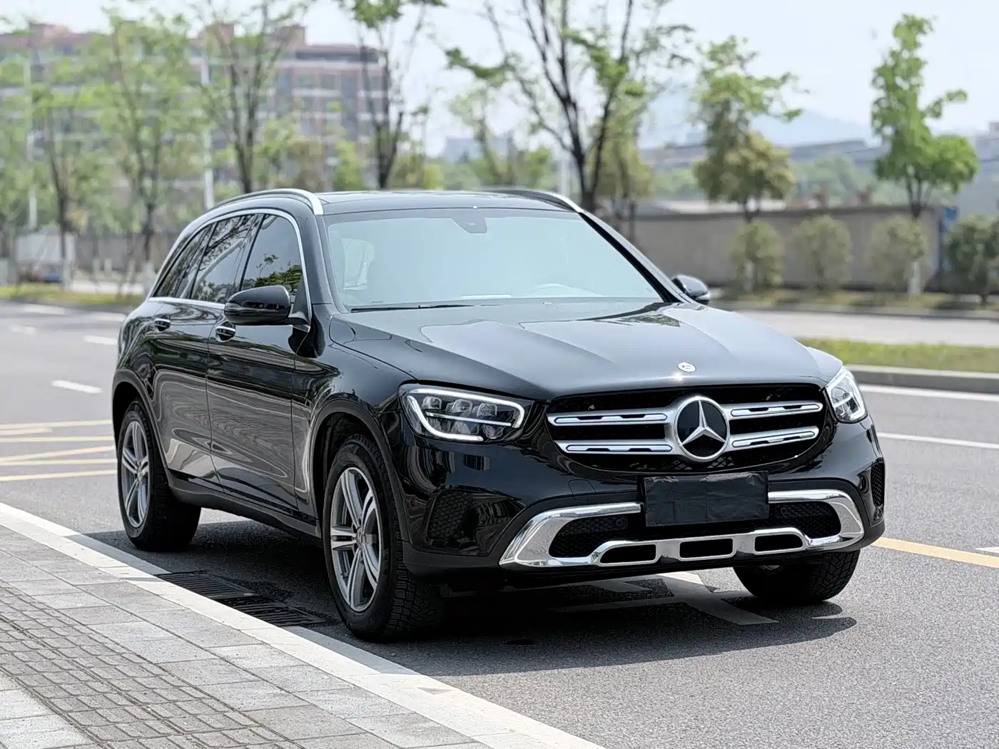 Mercedes-Benz GLC 2021 GLC 260 L 4MATIC Sporty фото 3