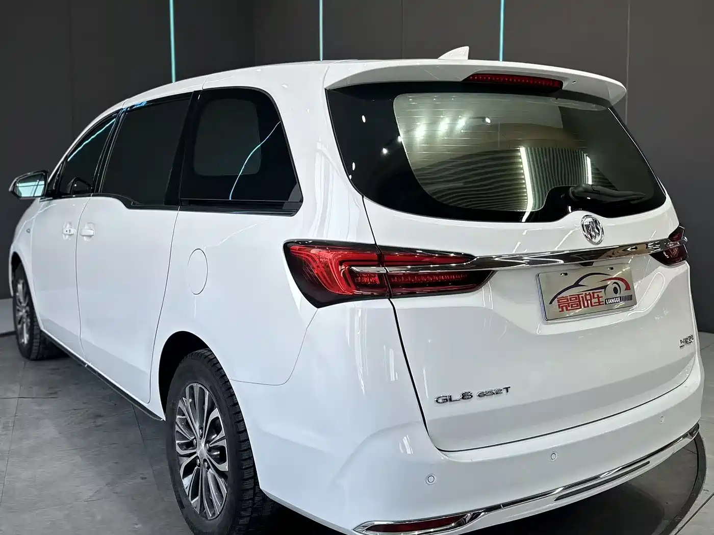 BUICK GL8