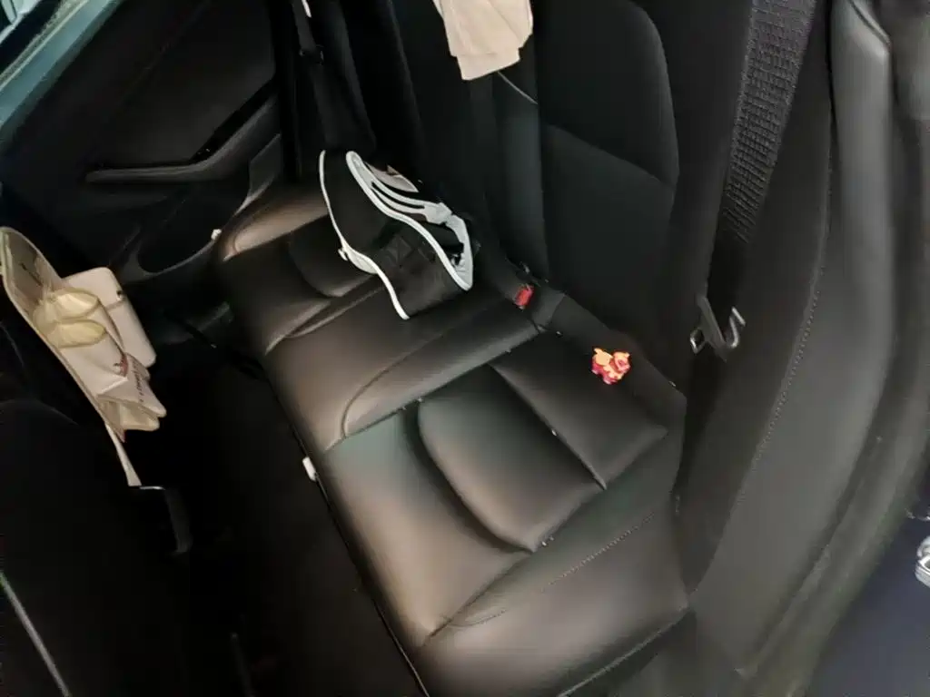 Фото 17 - Tesla Model 3