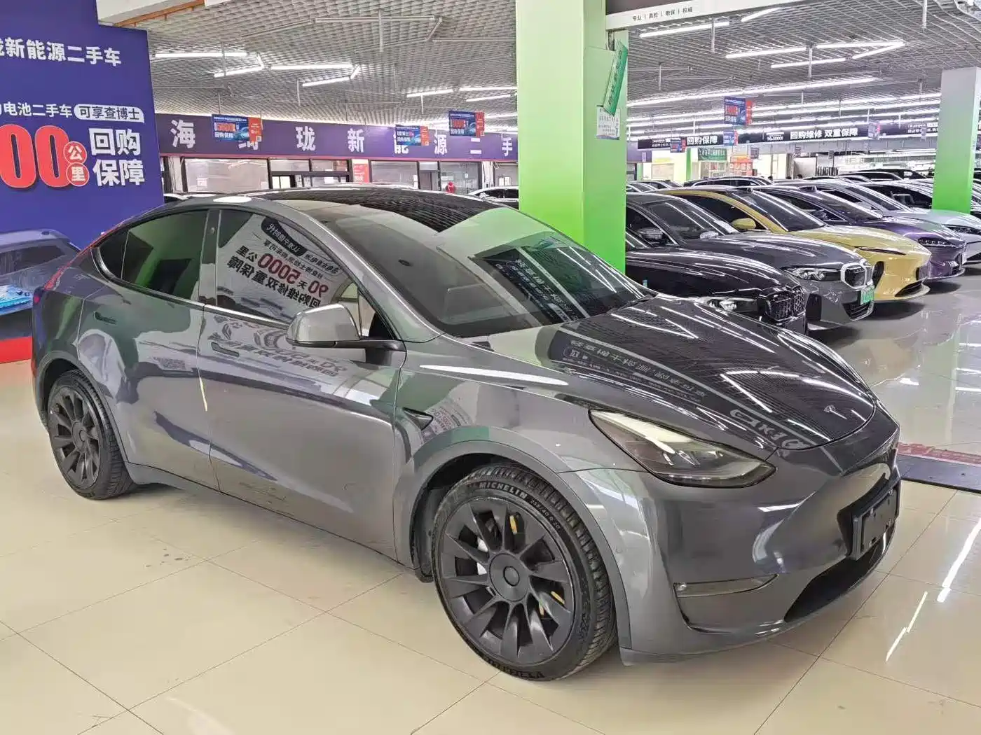 TESLA MODEL Y