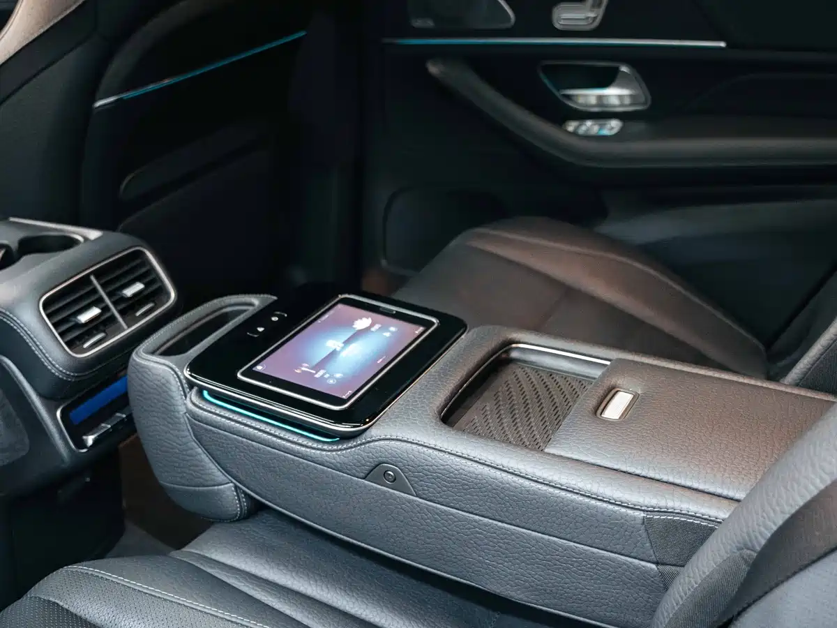 Mercedes-Benz GLS 2018 Facelift GLS 500 4MATIC фото 24