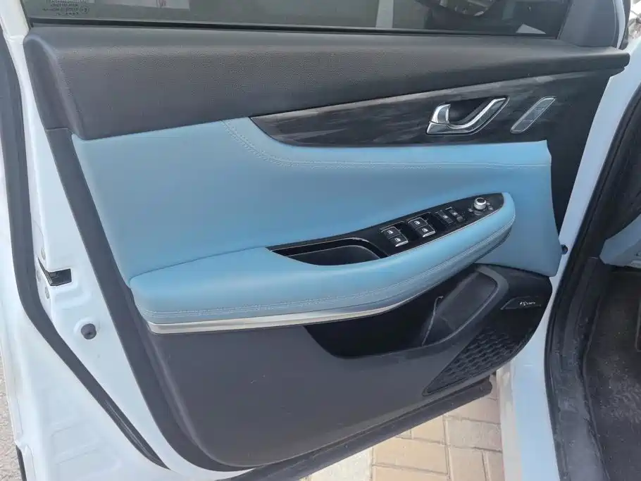 Changan CS75 PHEV 2019 2018 1.5T PHEV Navigation Edition