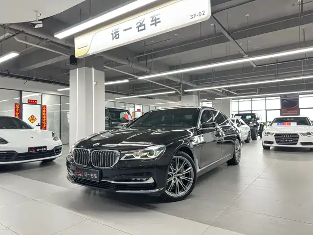 BMW 7 SERIES
