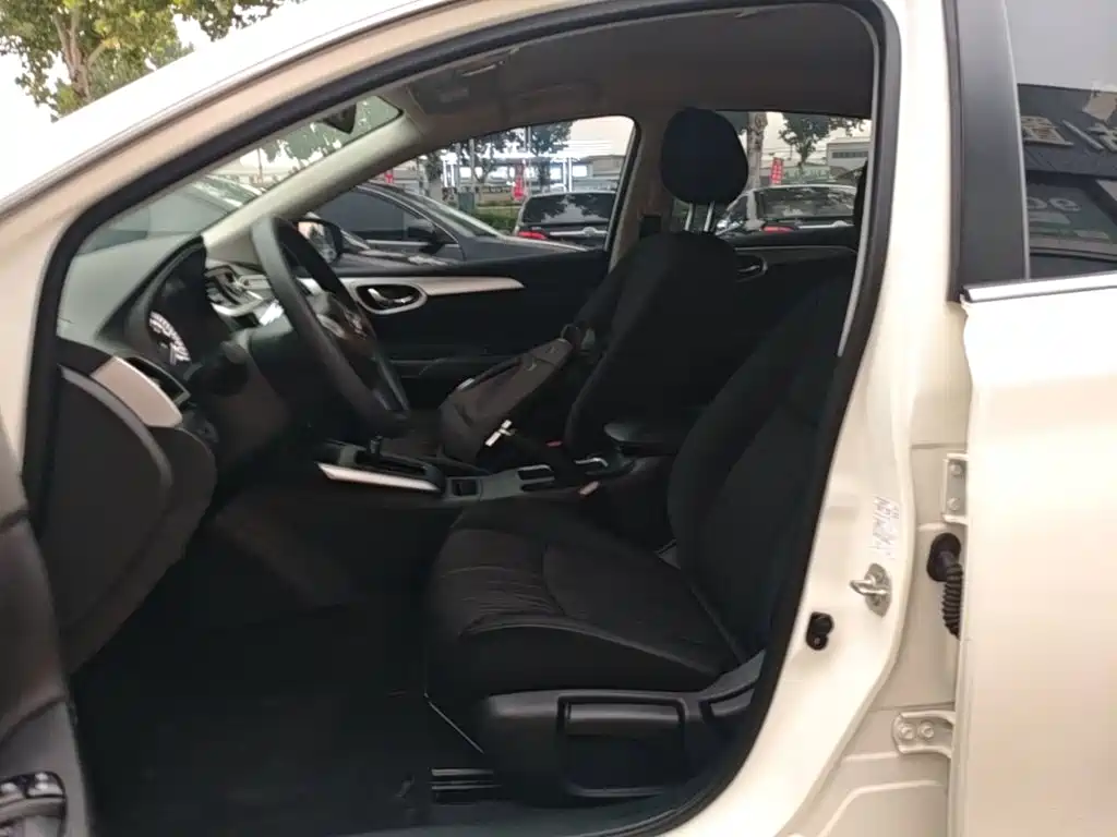 Nissan SYLPHY, миниатюра 15