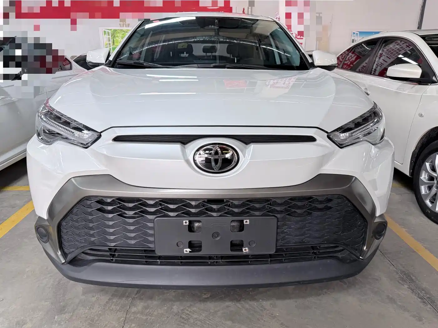 Toyota Frontlander 2023 2.0L CVT Elite Edition фото 2
