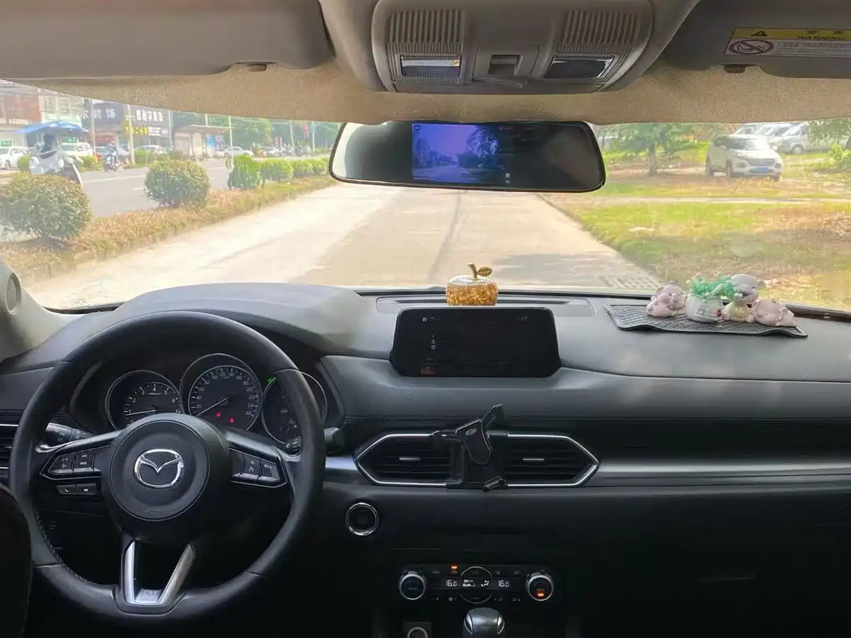 Фото 8 - Mazda CX-5