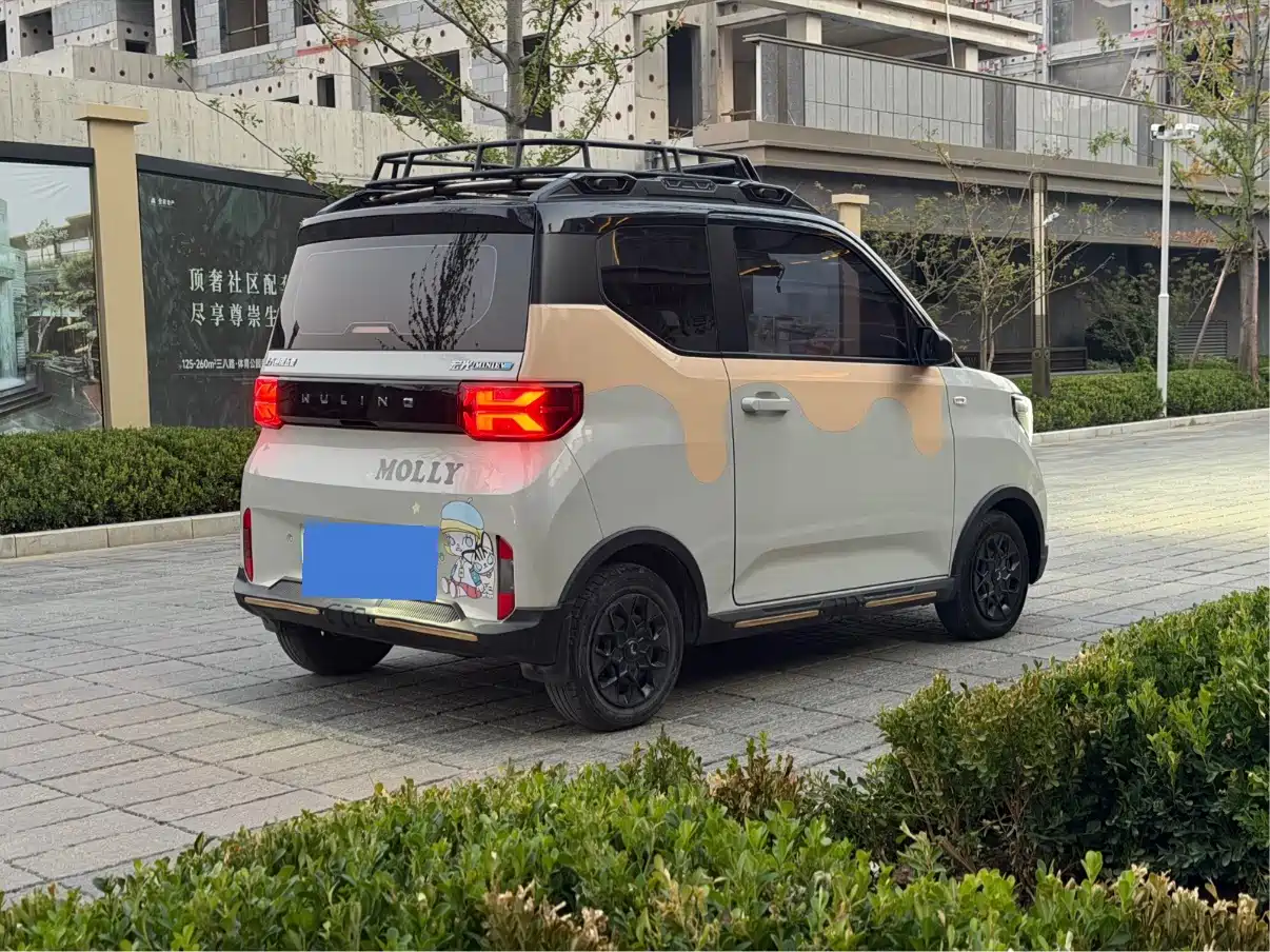 Photo 5 - Wuling Motors Hongguang MINIEV