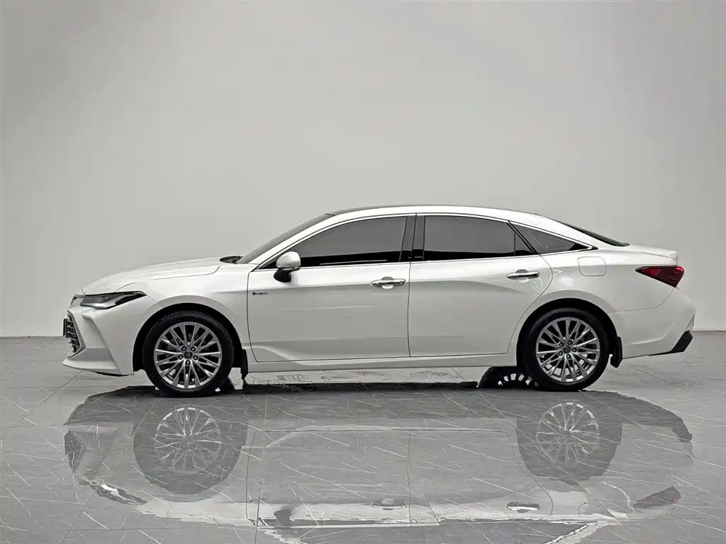 Toyota Avalon 2024 Model Hybrid 2.0L Prestige Edition фото 3