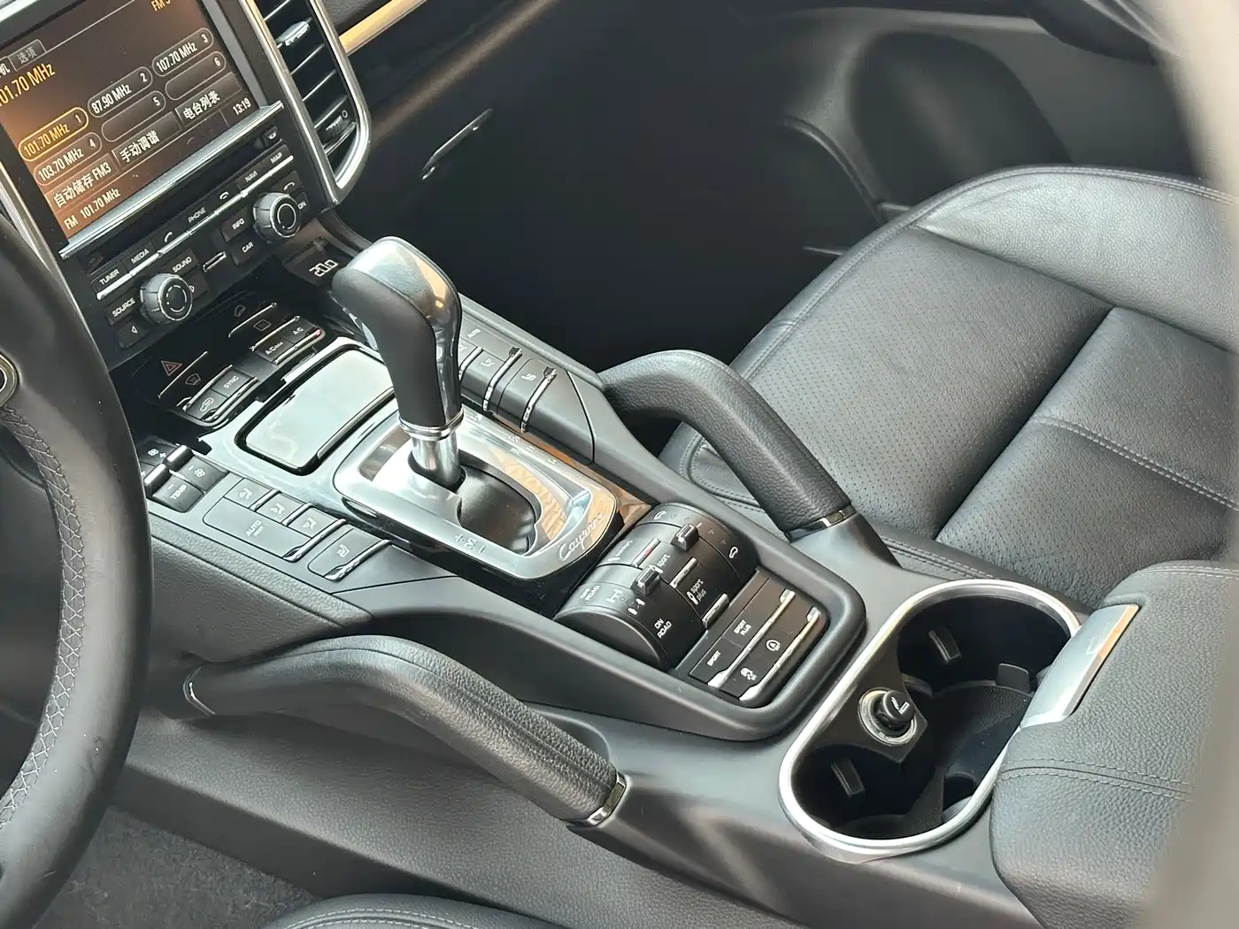 Porsche Cayenne 2015 Cayenne 3.0T фото 25