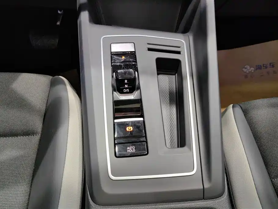Volkswagen Golf 2023 Facelift 280TSI DSG Pro фото 16