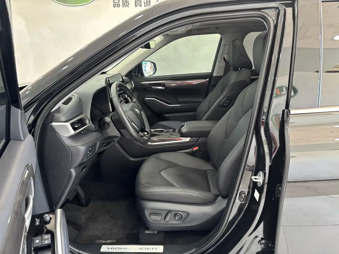 Toyota Highlander 2024 2024 2.5L Smart Hybrid 4WD Premium 7-seater
