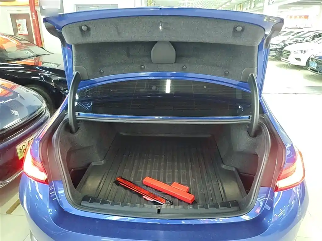 BMW i3 2022 eDrive 35 L фото 19