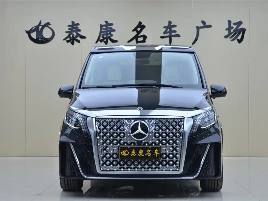 Mercedes-Benz Vito 2023 2.0T Business 7-Seater фото 2