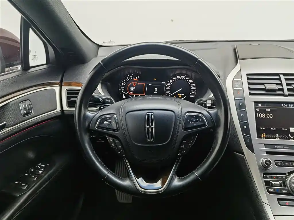 Lincoln MKZ 2018 2.0T Premium Edition фото 11