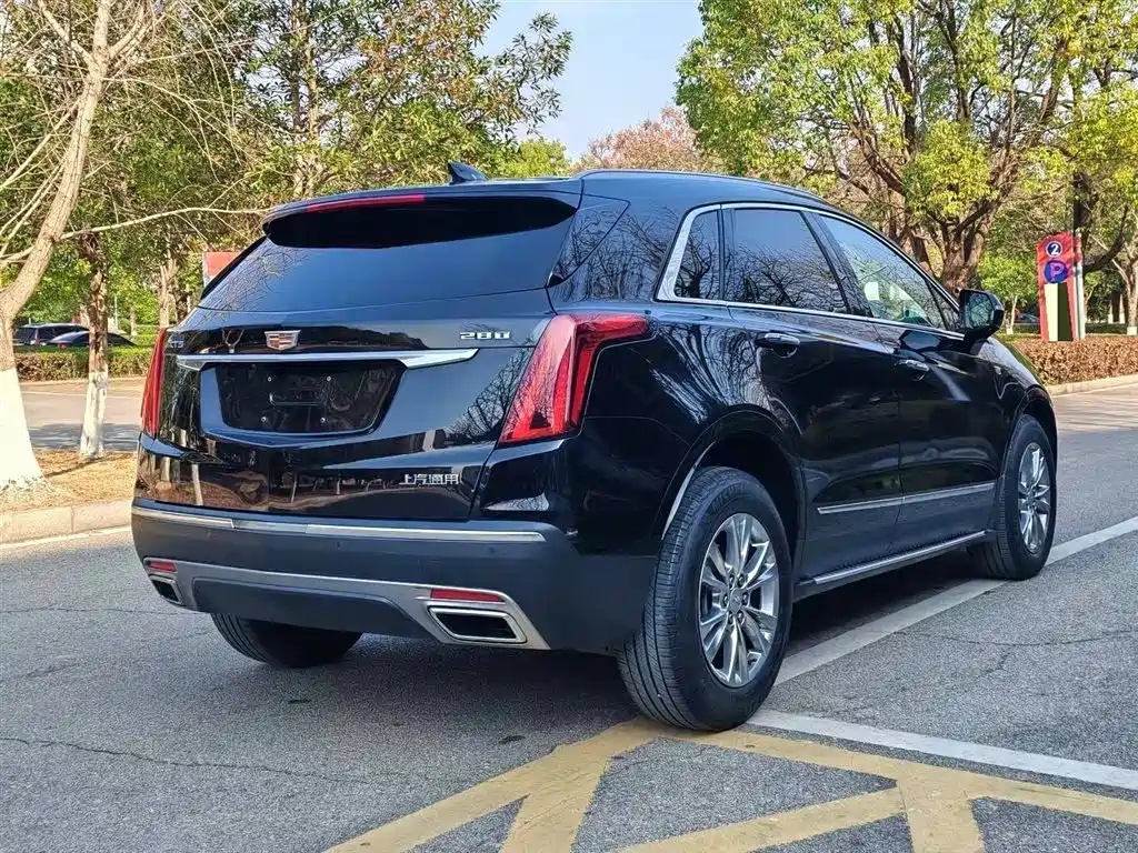 CADILLAC XT5
