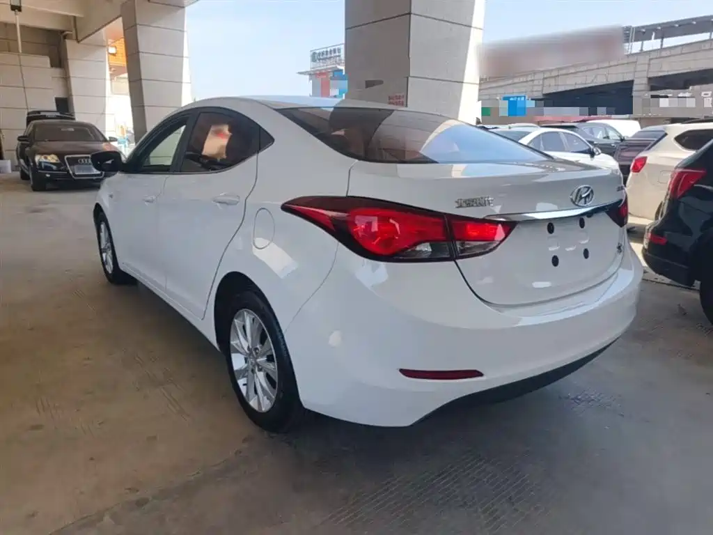 Hyundai Langdong 2016 1.6L Automatic Smart Edition фото 5