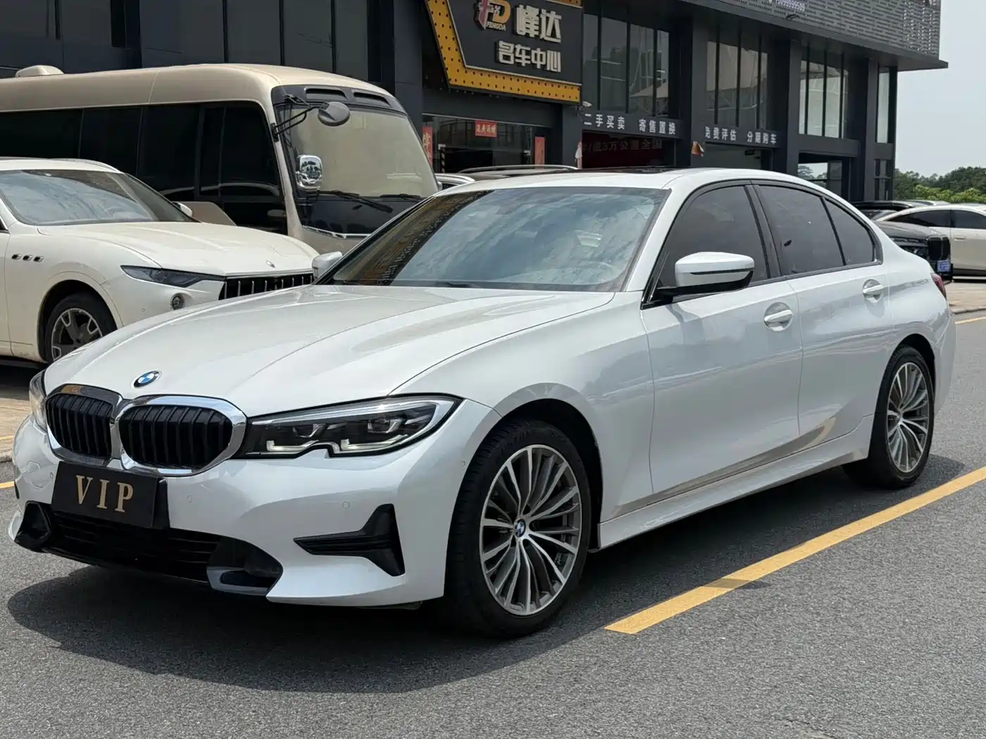 Фото 1 - BMW 3 Series