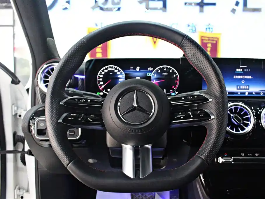 MERCEDES-BENZ A CLASS