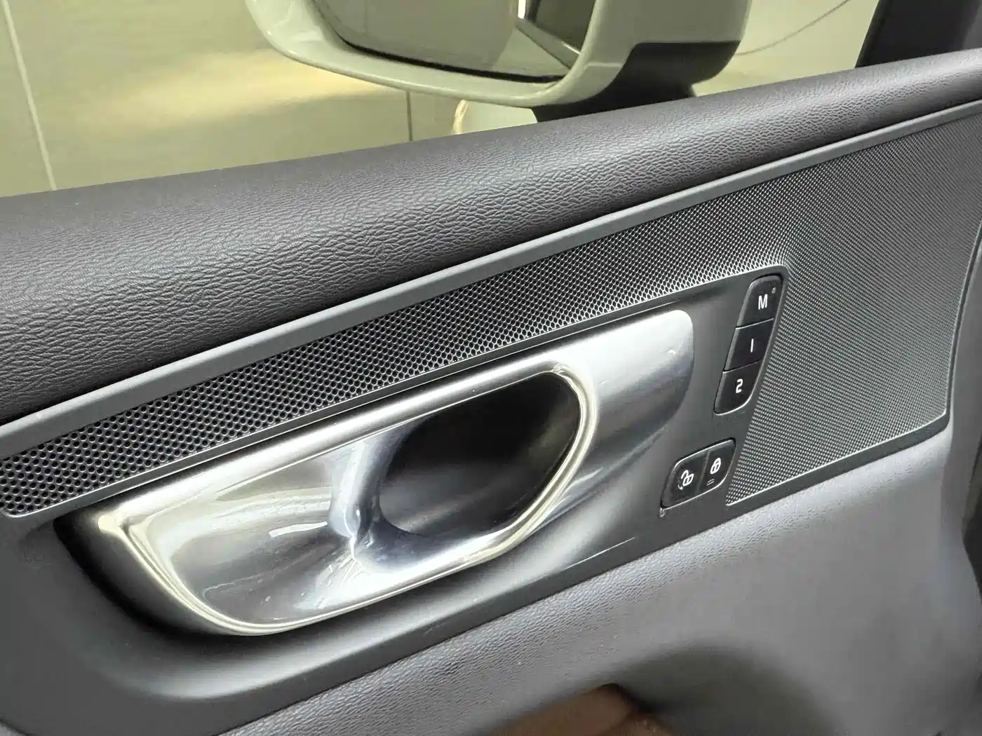 Volvo XC60 Plug-in Hybrid 2024 2024 T8 PHEV Long Range AWD Smart Elite Luxury Edition