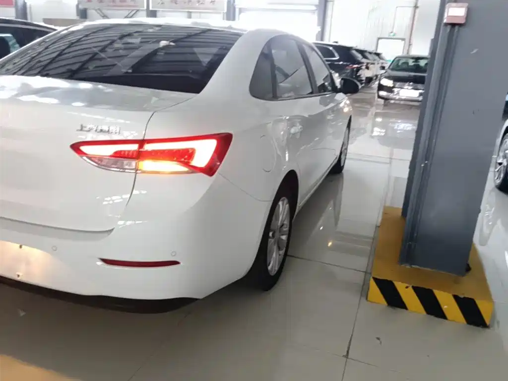 Buick Excelle 2021 Facelift Exemplar 1.5L Auto Elite фото 8