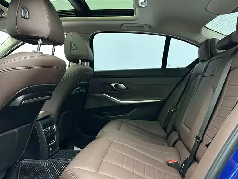 BMW 3 Series 2021 320Li M Sport Package фото 13