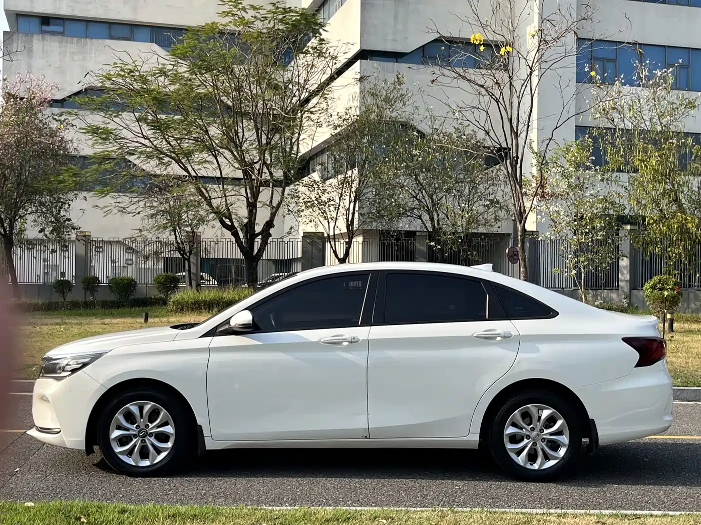 GAC Trumpchi Trumpchi GA4 2018 200T Manual Luxury фото 4