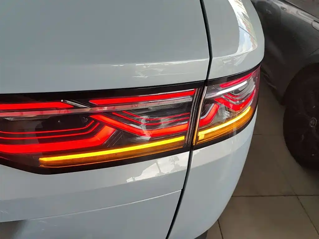 BYD Song L DM-i 2025 Smart Drive 160km Premium фото 8
