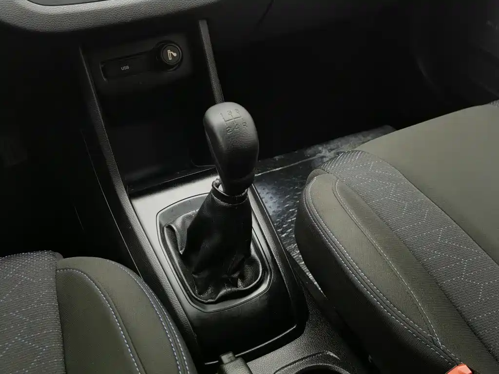 Baojun 310 2021 2020 1.2L Manual Comfort Edition
