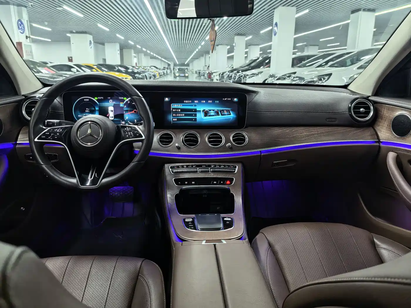 Mercedes-Benz E-Class 2021 E 300 L Fashion фото 4