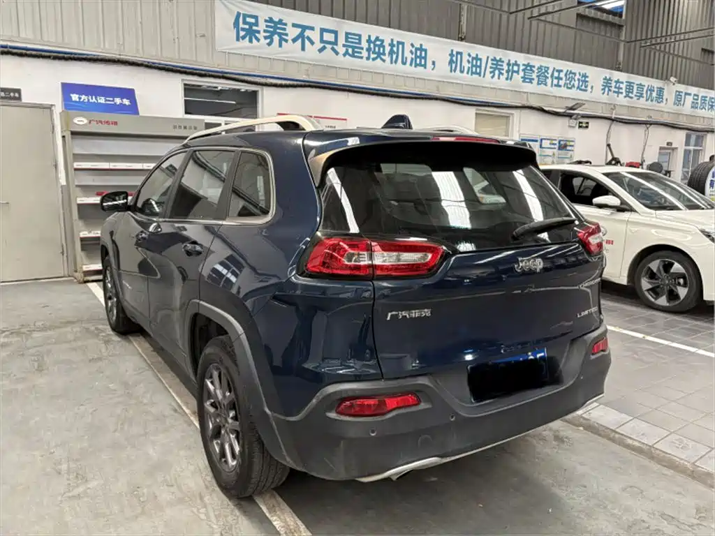 Jeep Cherokee 2020 2020 2.0L 2WD Classic Sport Edition