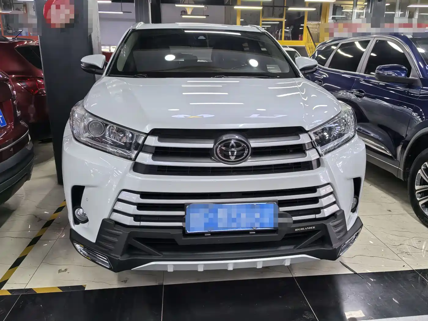 Toyota Highlander 2018 2.0T 4WD Luxury 7-seater China VI фото 2