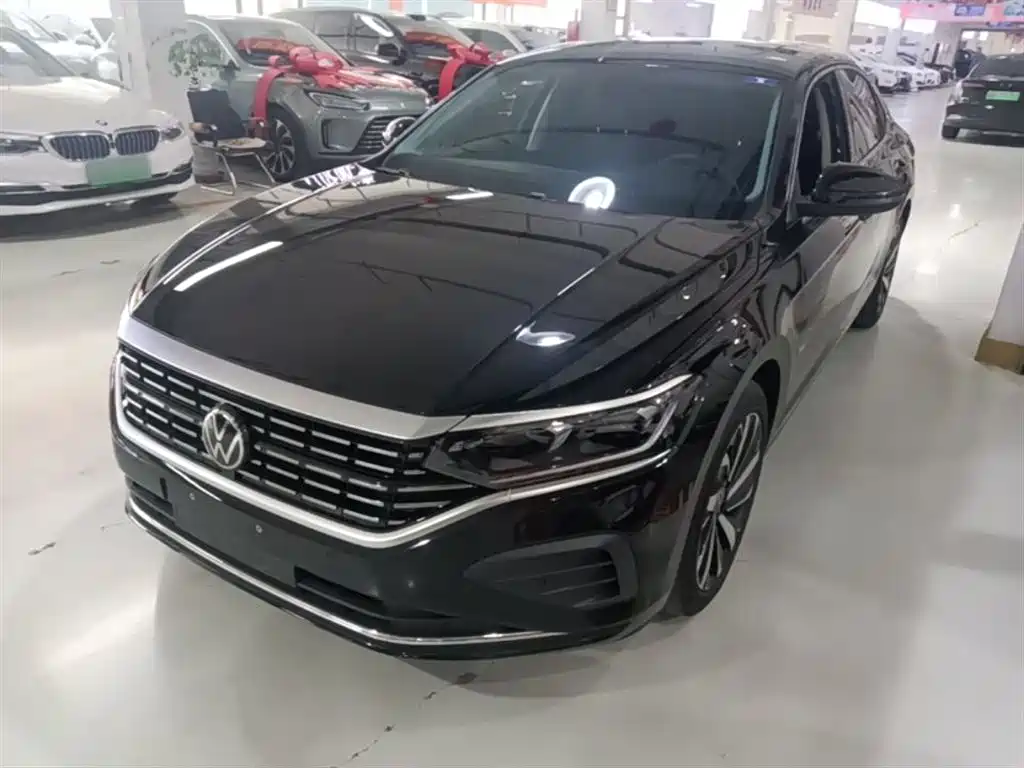 Volkswagen Passat 2025 Outstanding 380TSI Dragon Soaring Edition фото 2