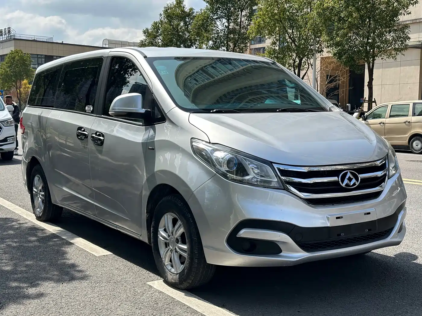 SAIC Maxus Maxus G10 2018 PLUS 2.0T Automatic Executive Edition фото 3