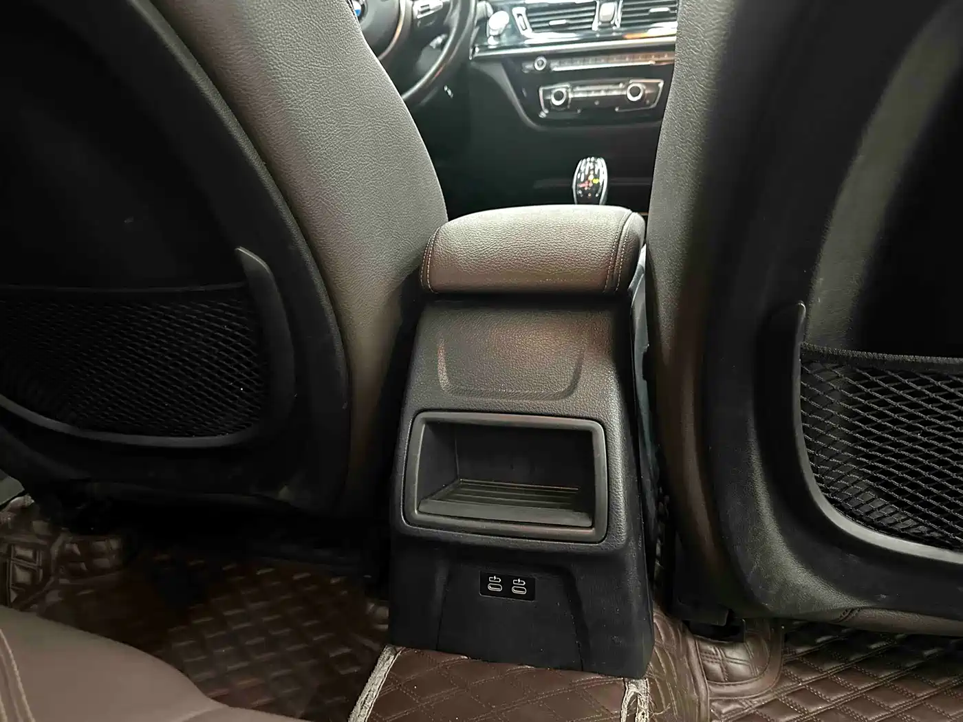 BMW 1 Series 2021 120i M Sport Shadow Edition фото 14