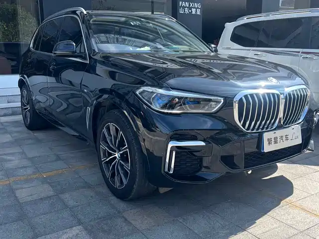BMW X5 2022 xDrive 30Li Premium M Sport Package