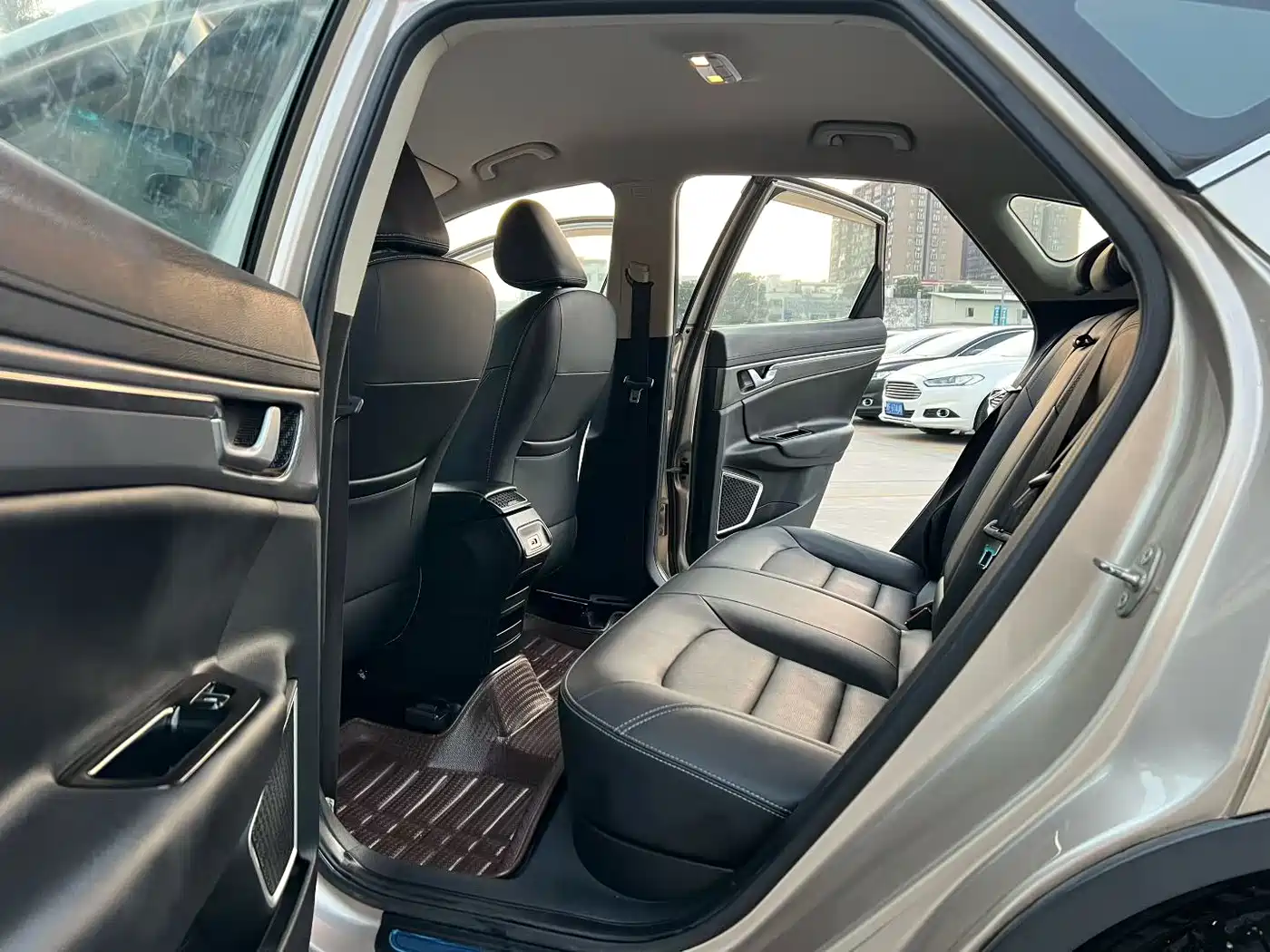 GEELY AUTOMOBILE EMGRAND GS