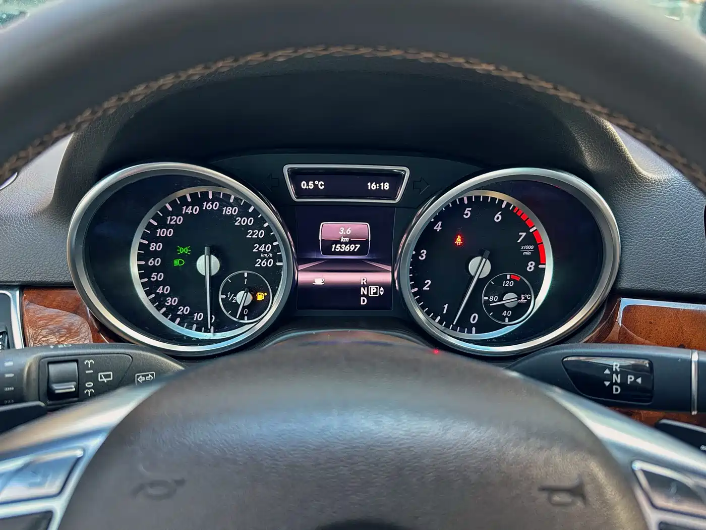 Mercedes-Benz M-Class 2012 Model ML 350 Luxury фото 18