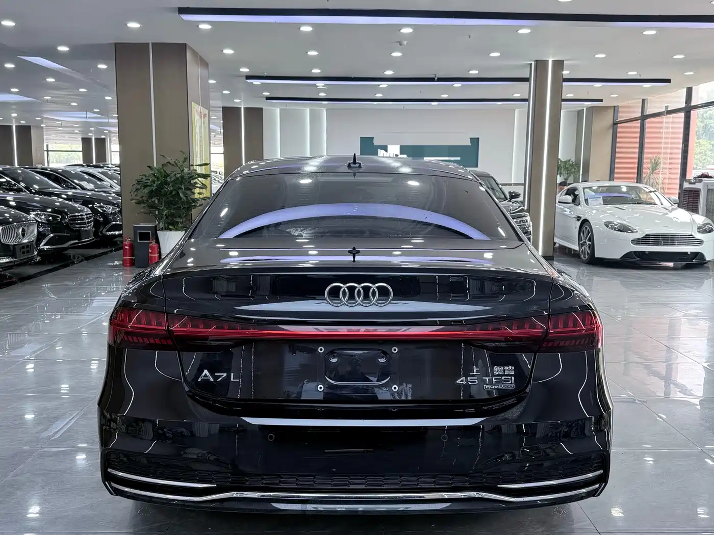 Audi A7L 2024 45 TFSI quattro Premium Luxury фото 8