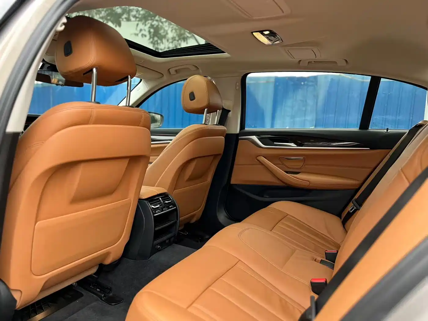 BMW 5 Series 2018 528Li Launch Special Edition фото 13