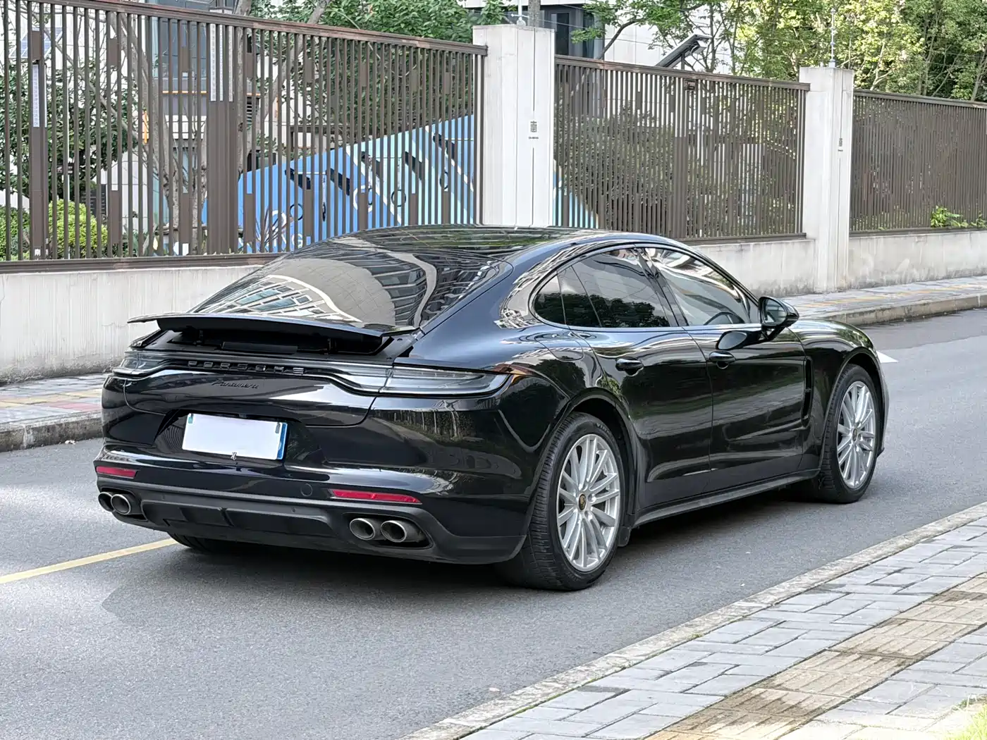 PORSCHE PANAMERA