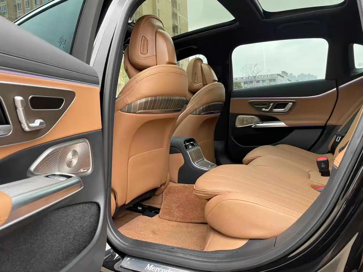 Mercedes-Benz E-Class 2025 E 300 L Luxury фото 5
