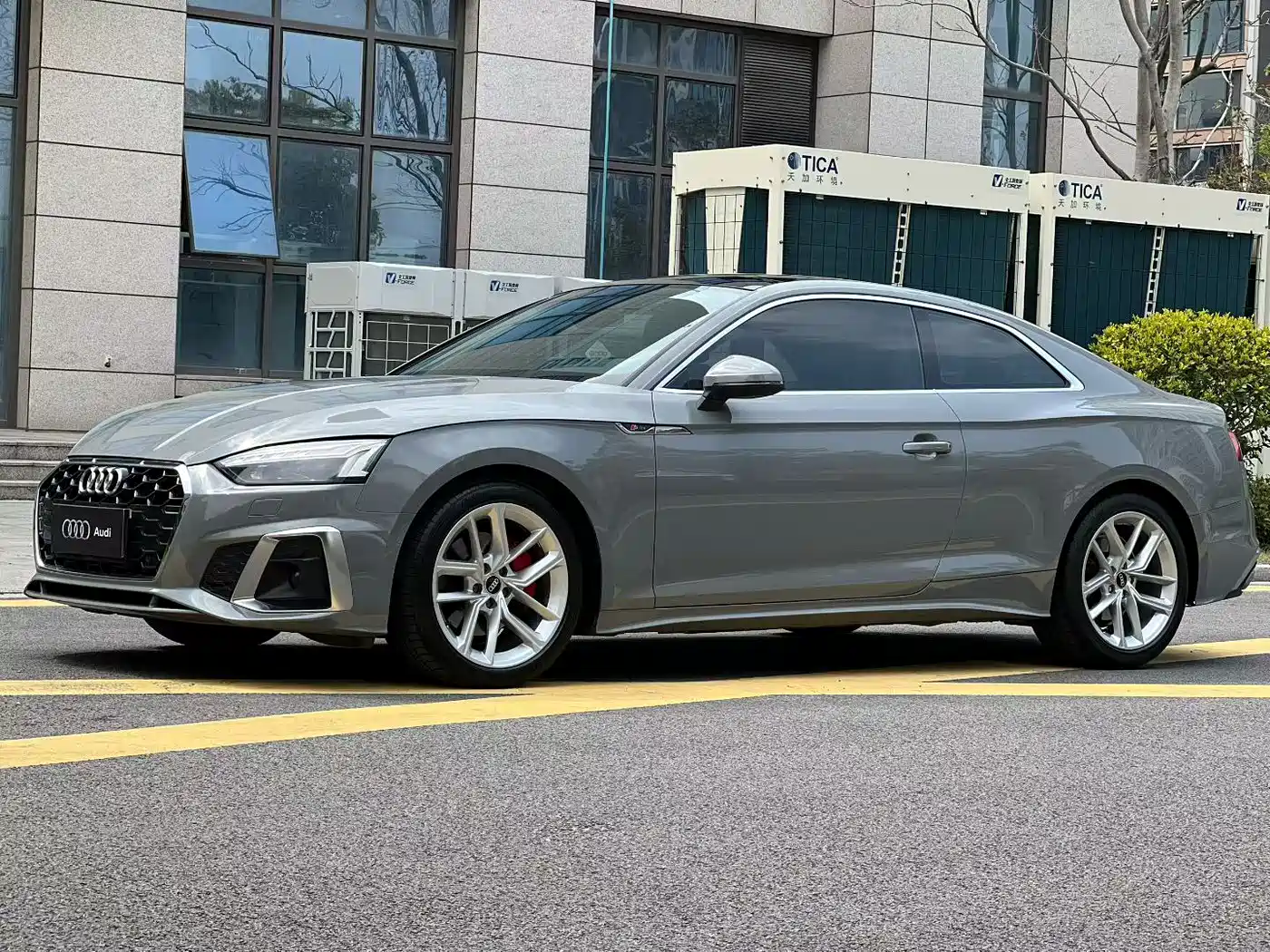 Audi A5 (Import) 2022 Coupe 40 TFSI Fashion Dynamic фото 2