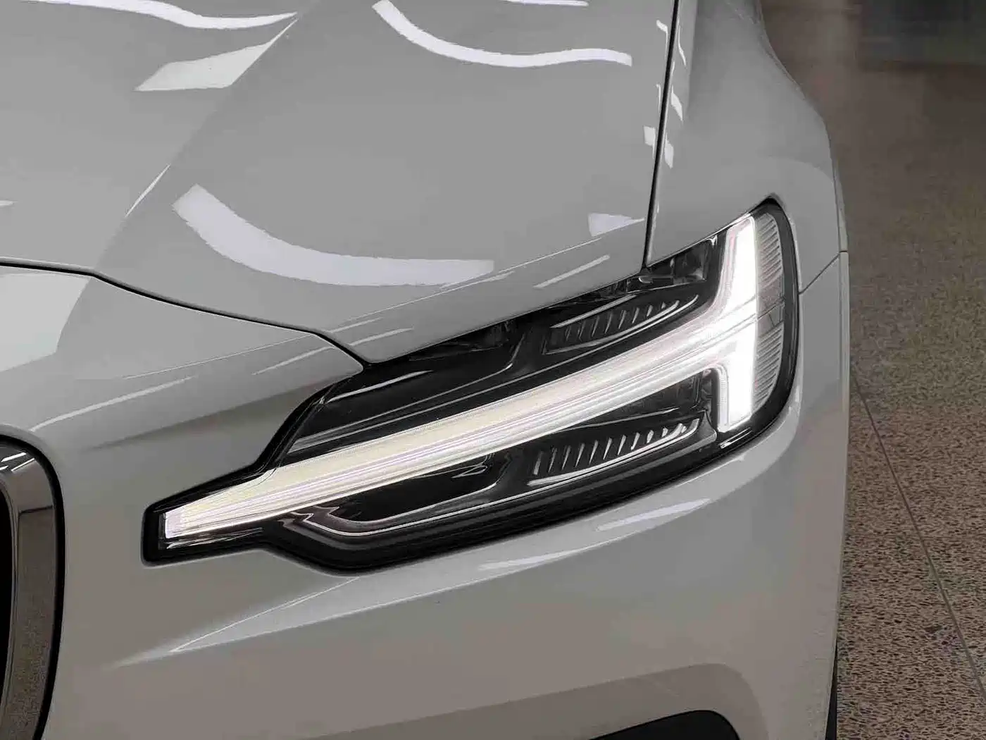 2025 Volvo S60