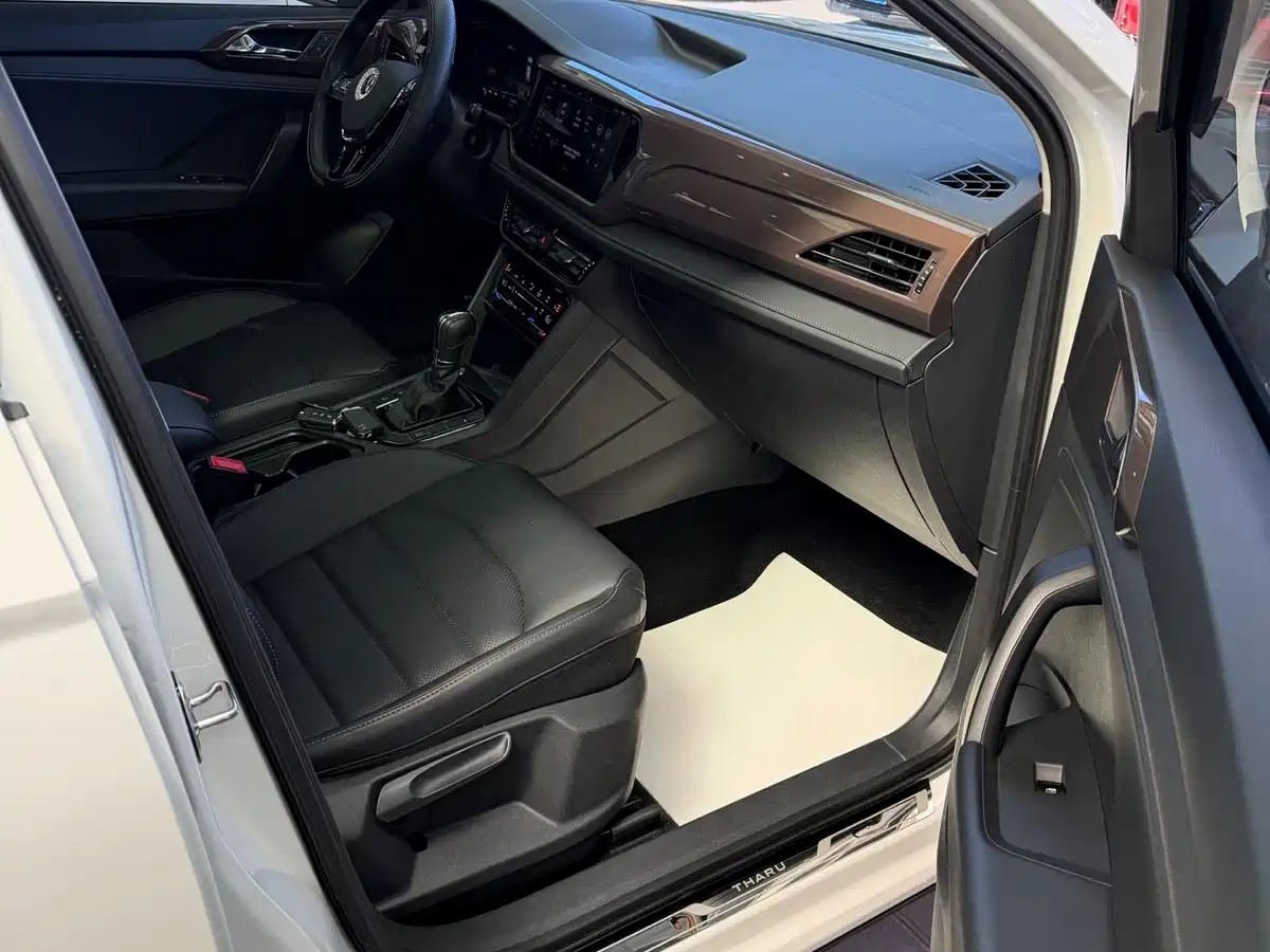 Volkswagen Tharu 2022 280TSI FWD Luxury Edition фото 15