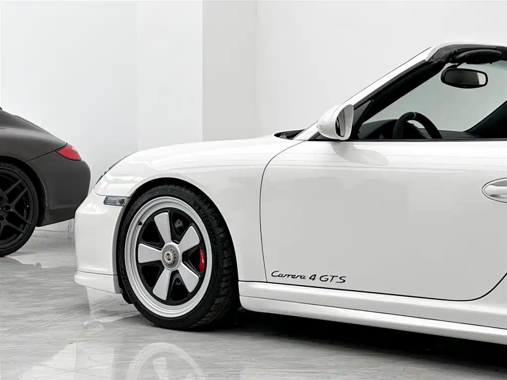 Porsche 911 2011 Carrera 4 GTS 3.8L Convertible фото 9