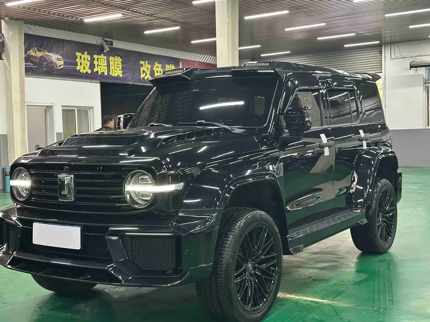 Tank 300 2023 Off-Road Edition 2.0T Conqueror