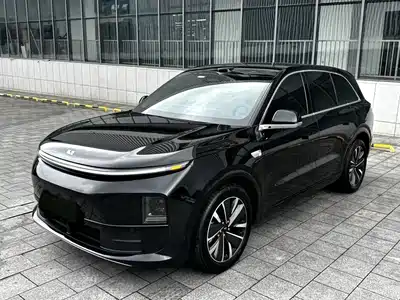 Li Auto L6