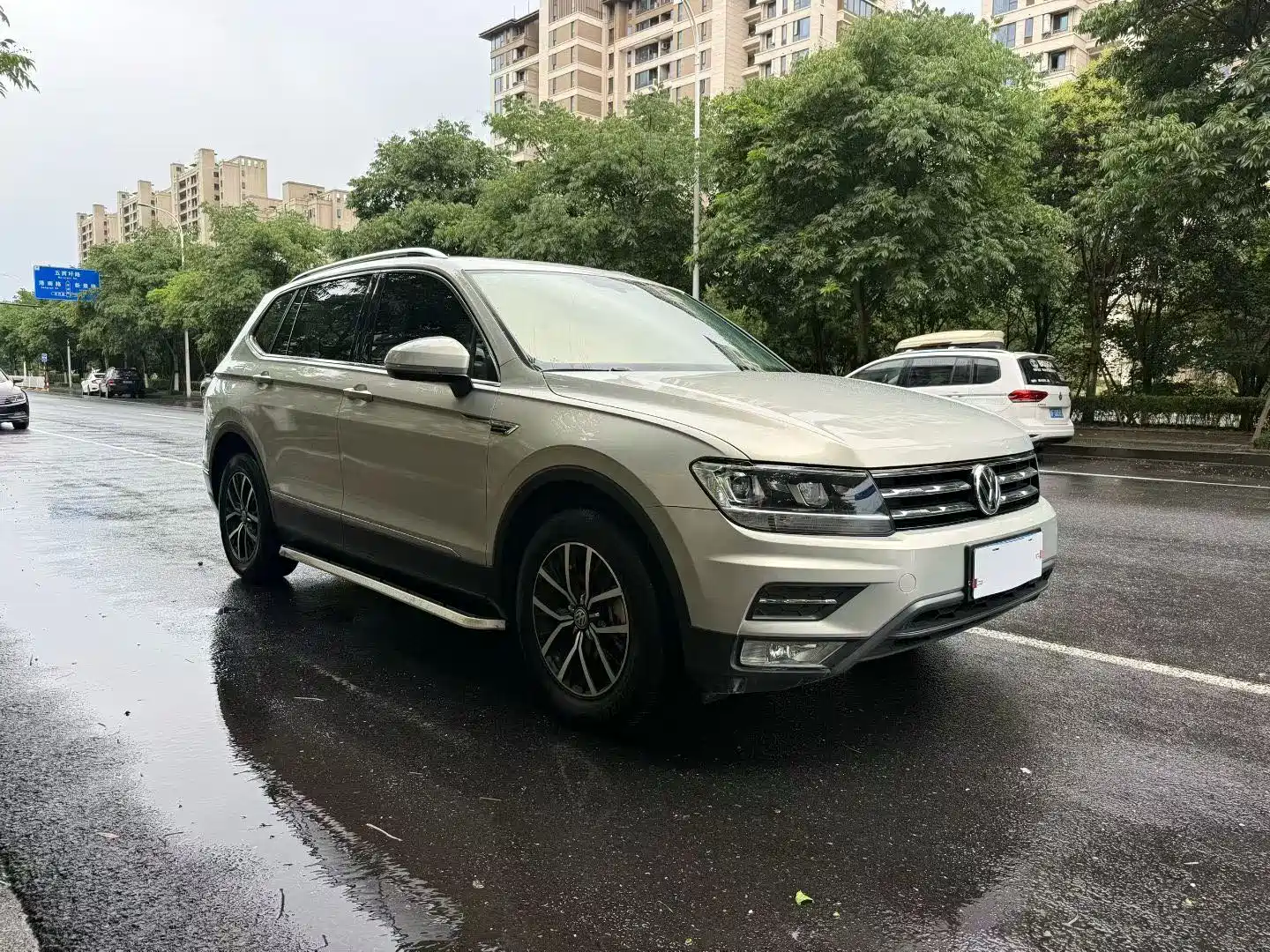 صورة 3 - Volkswagen Tiguan L