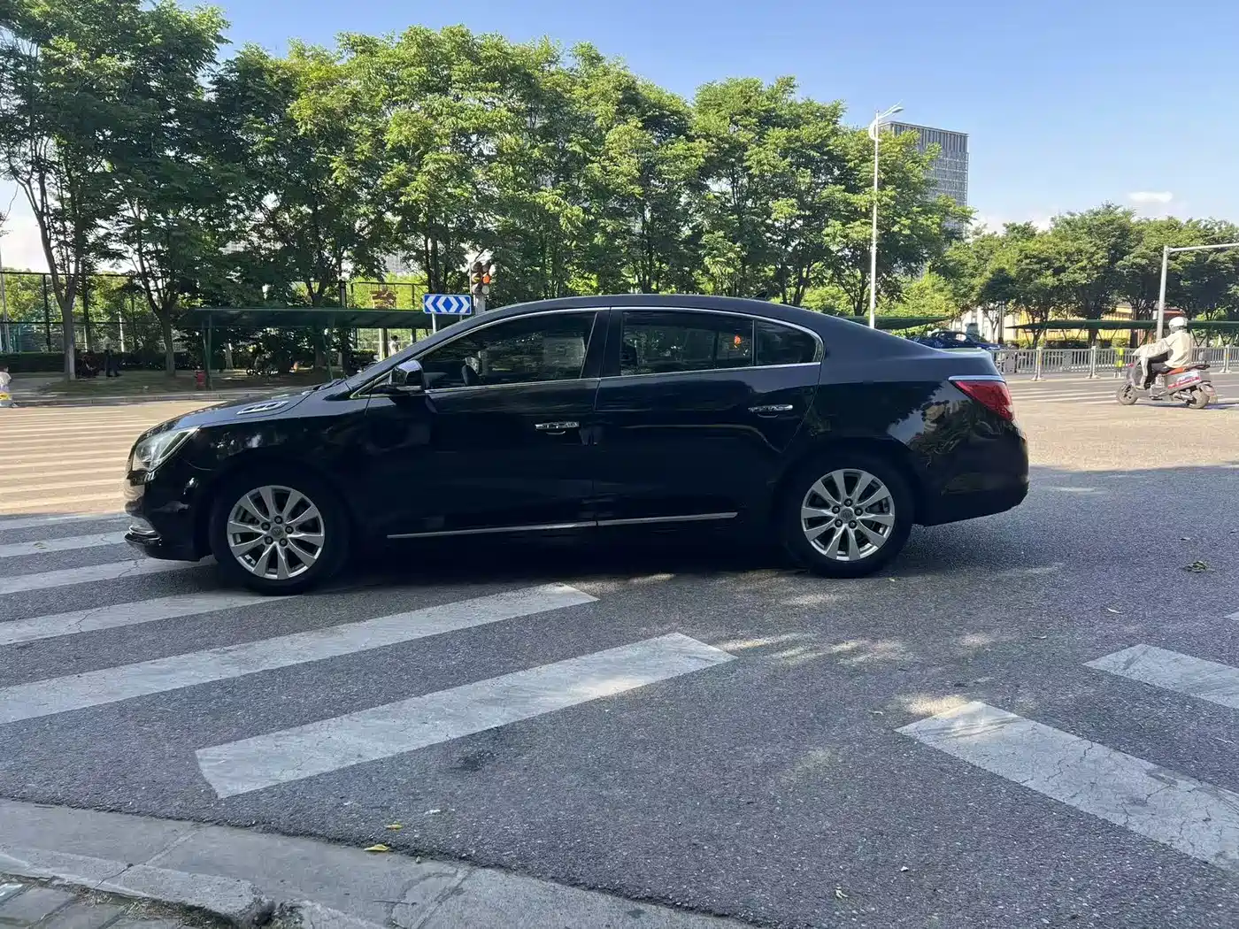 Buick LaCrosse 2013 2.4L SIDI Elite Comfort фото 3